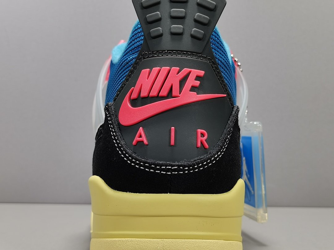 Jordan 4 Retro Union Off Noir