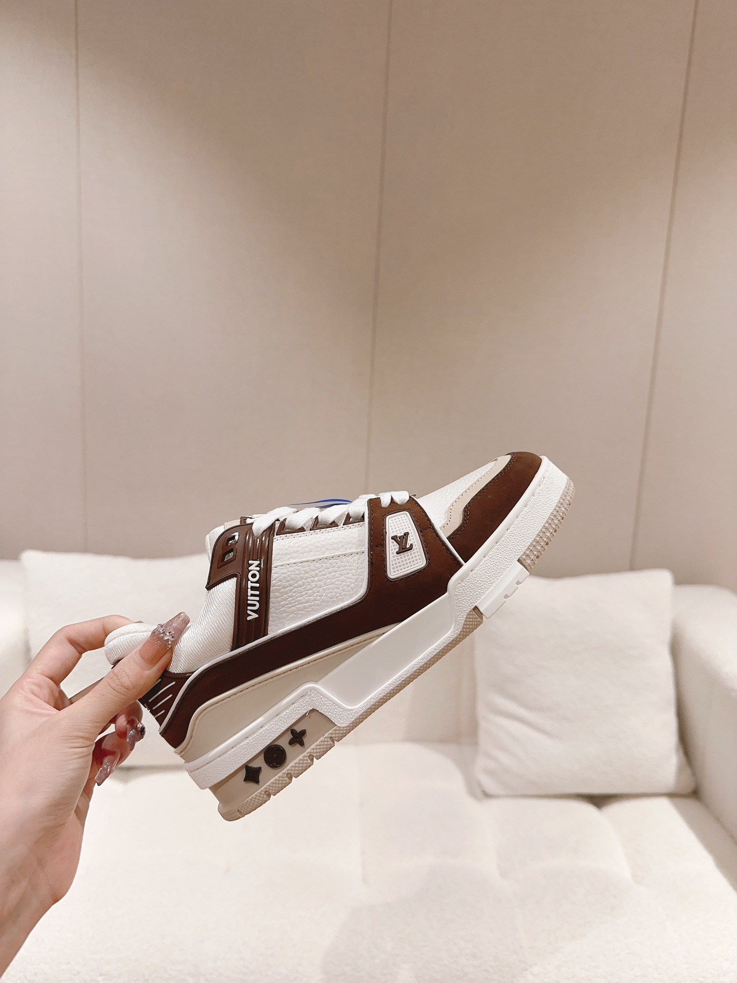 L*V Trainer Brown
