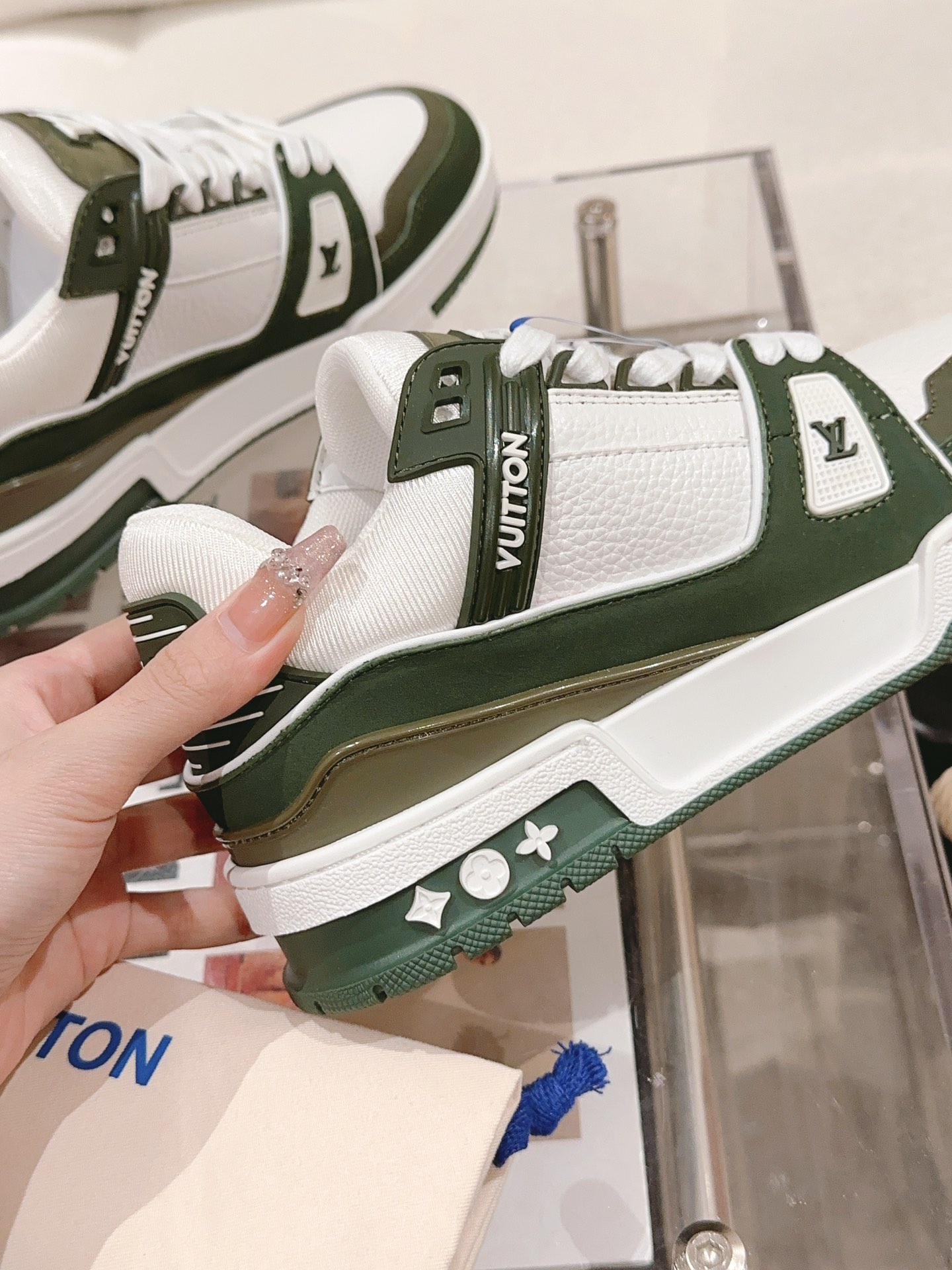 L*V Trainer Green