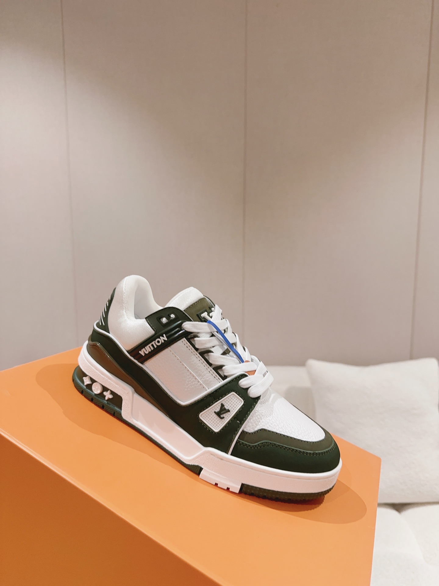 L*V Trainer Green