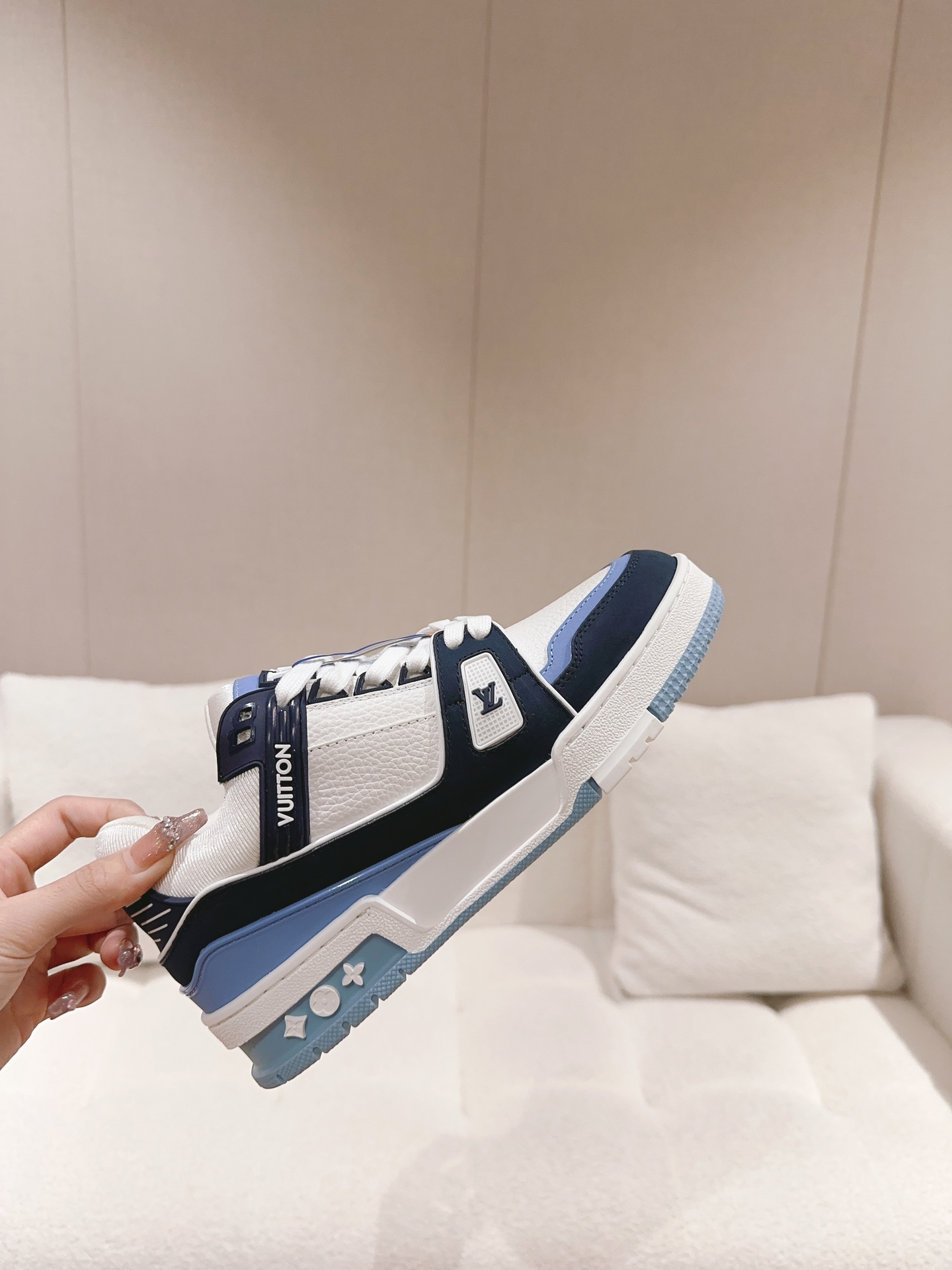 L*V Trainer Blue
