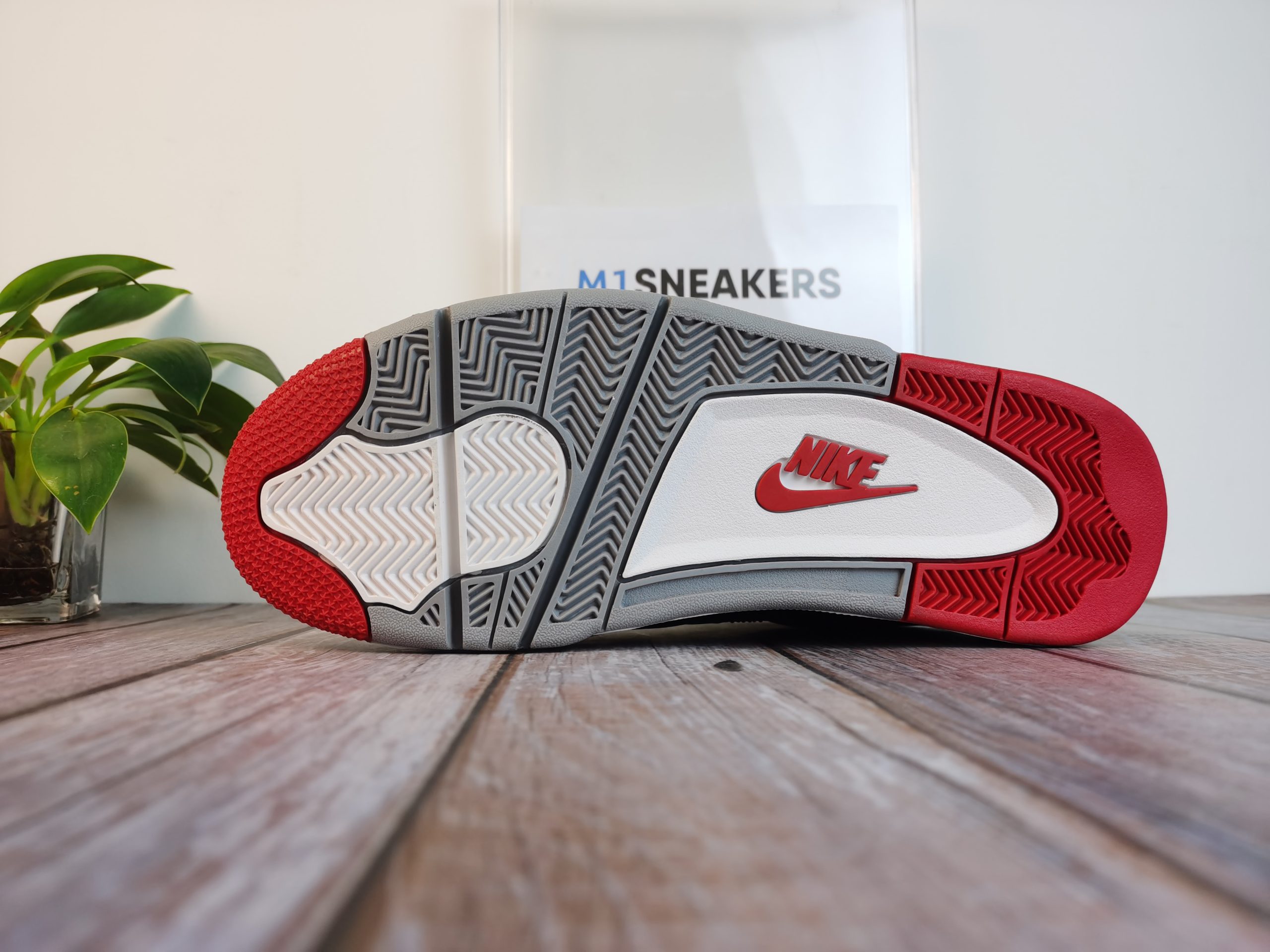 Best Quality Jordan 4 Retro Bred (2019)