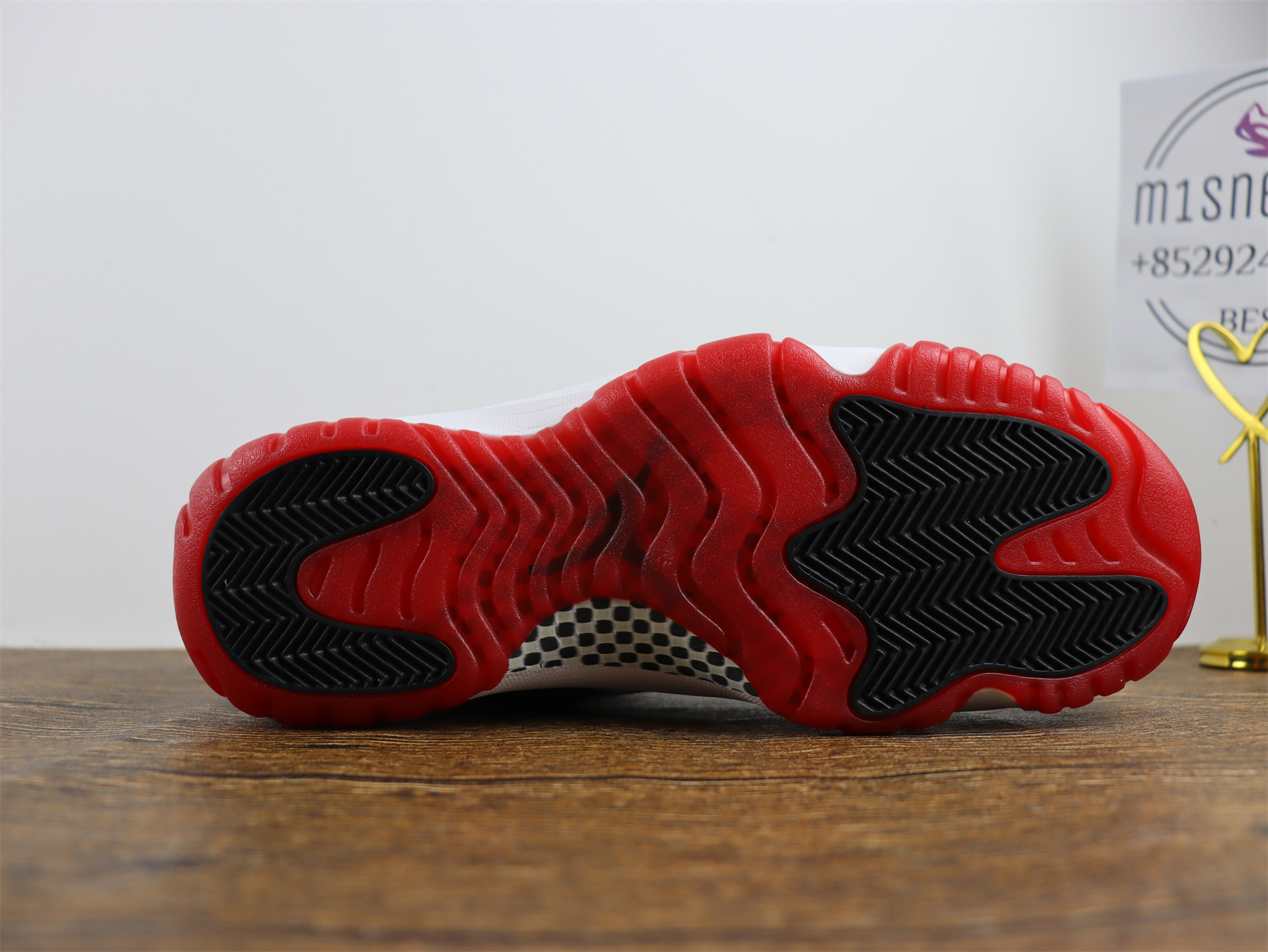 Jordan 11 Retro Playoffs Bred