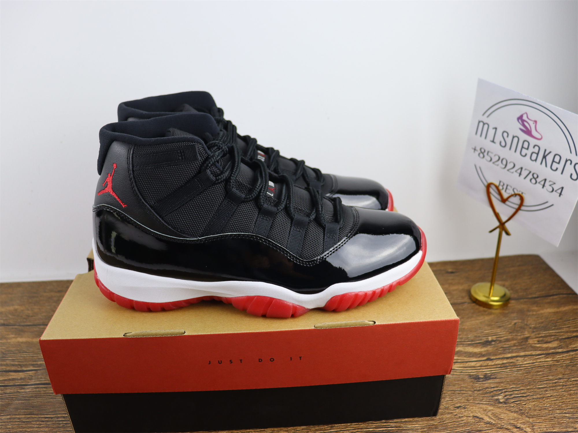 Jordan 11 Retro Playoffs Bred