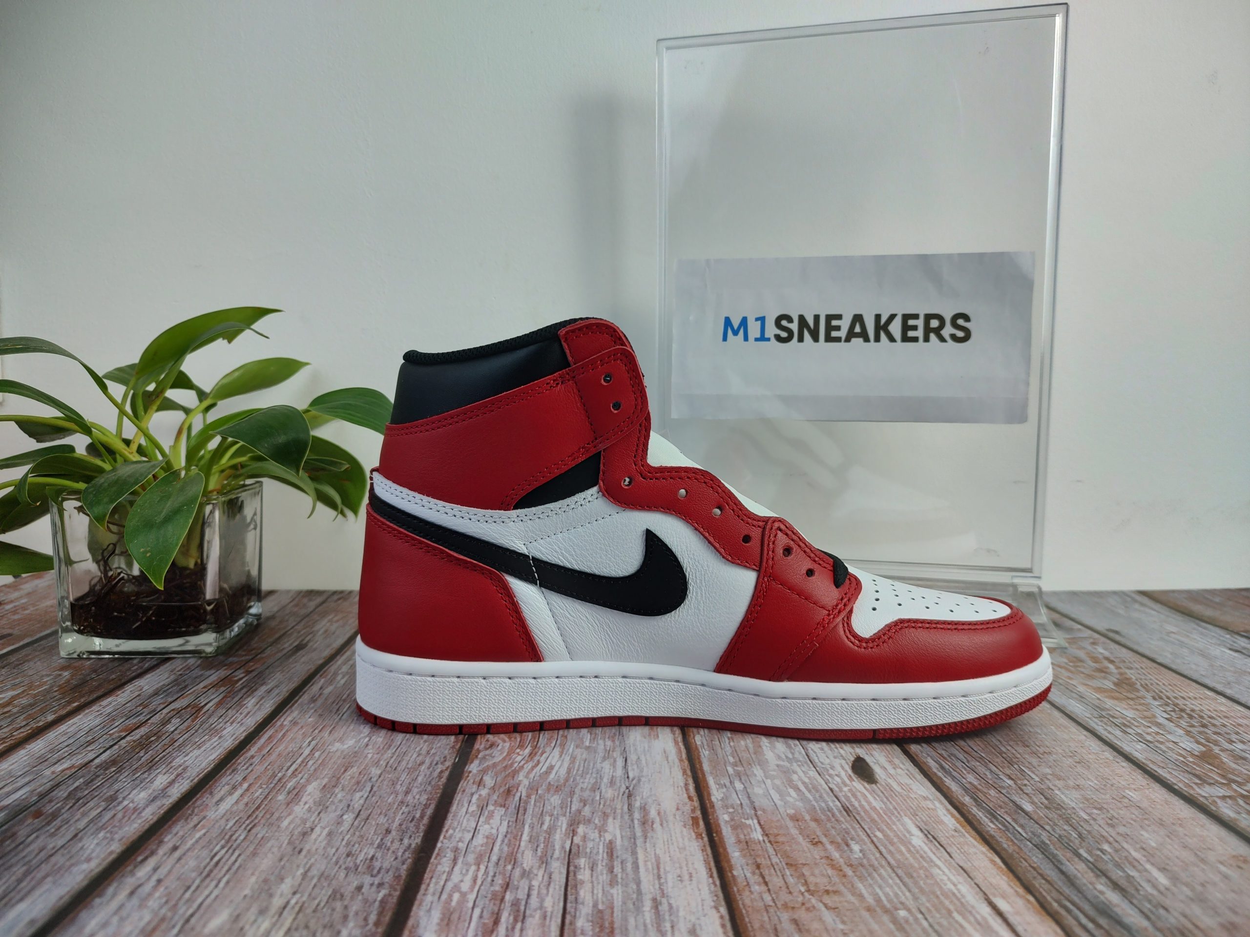 Jordan 1 Retro Chicago