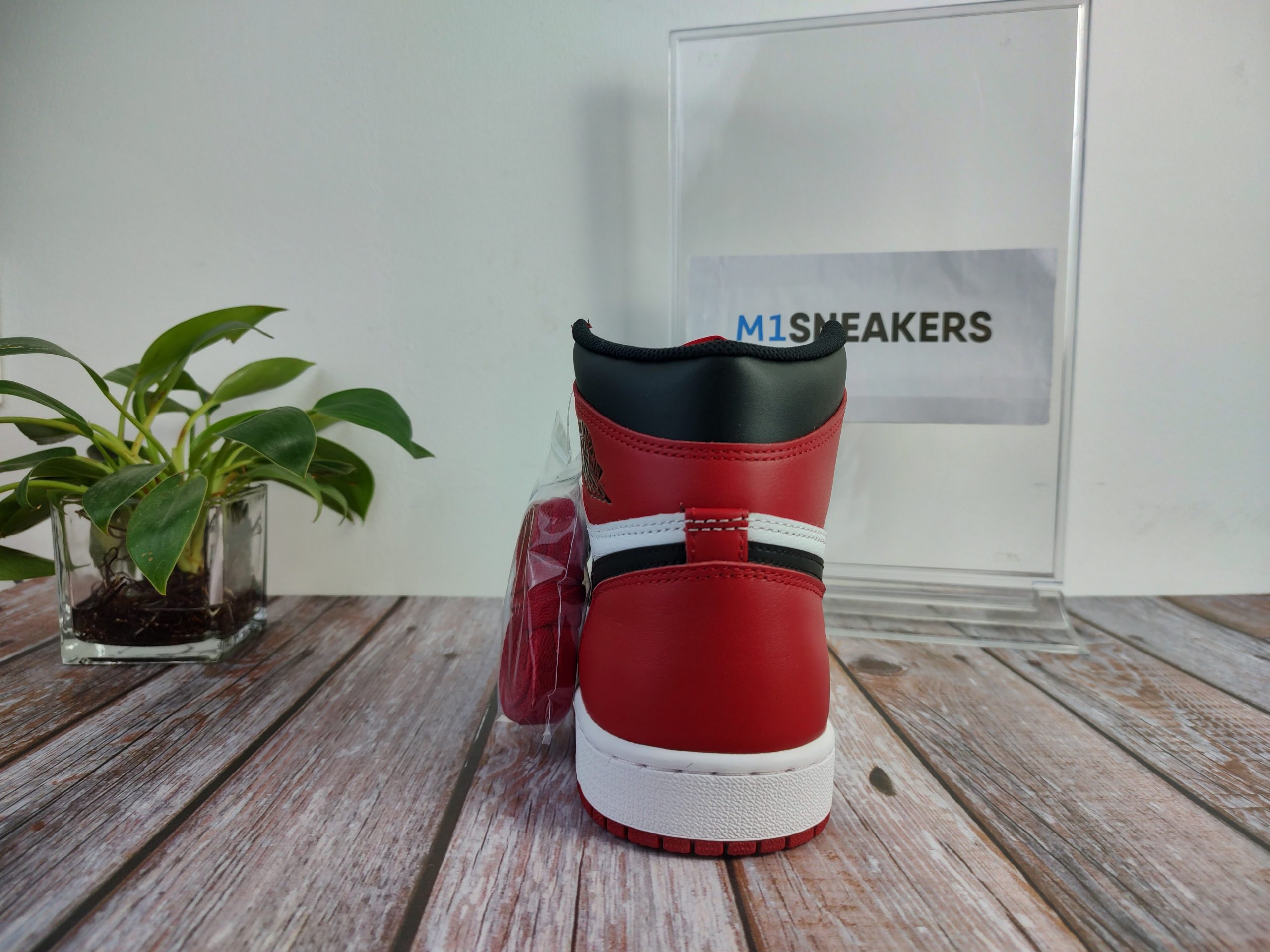 Jordan 1 Retro Chicago