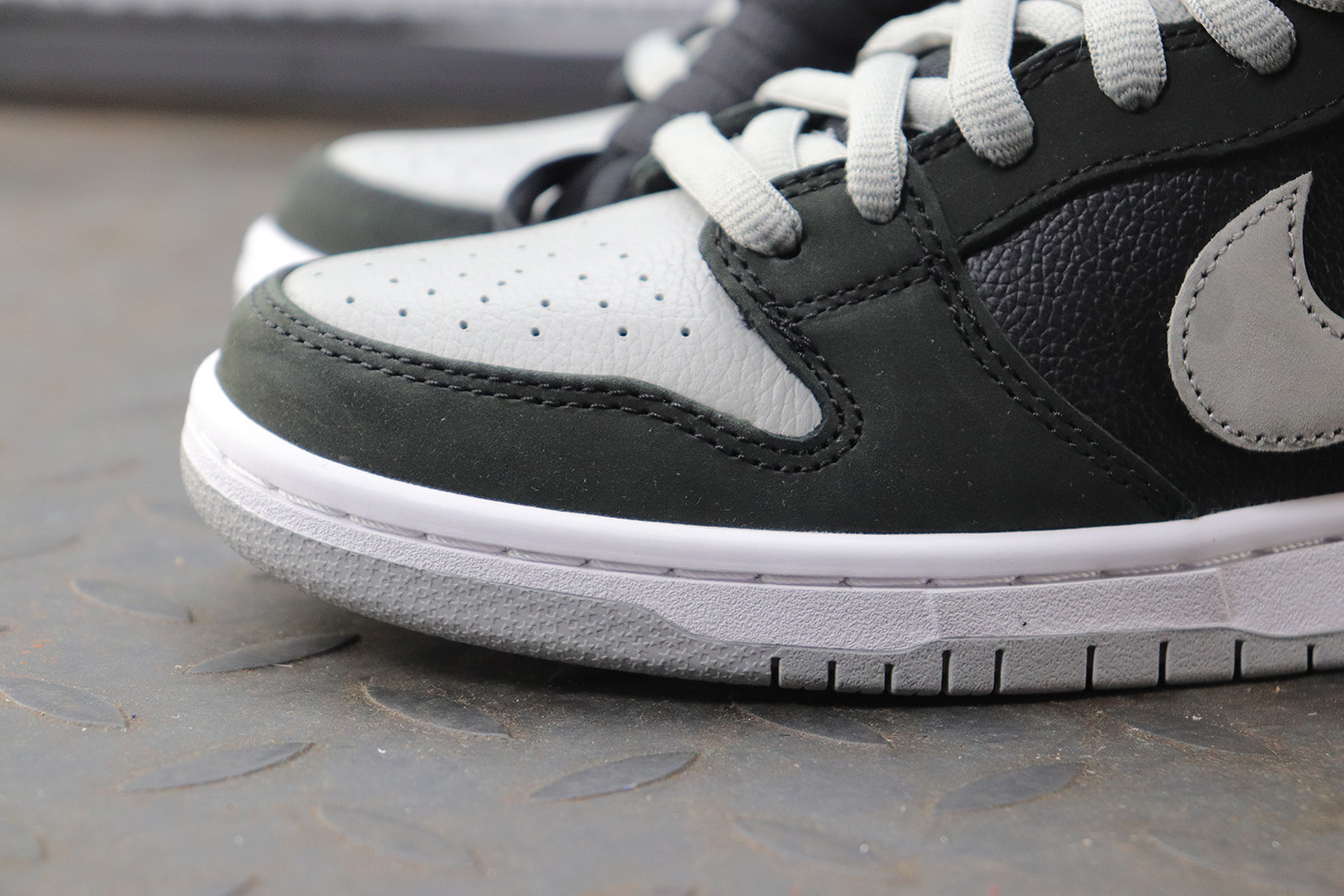 M Batch Nike SB Dunk Low J-Pack Shadow