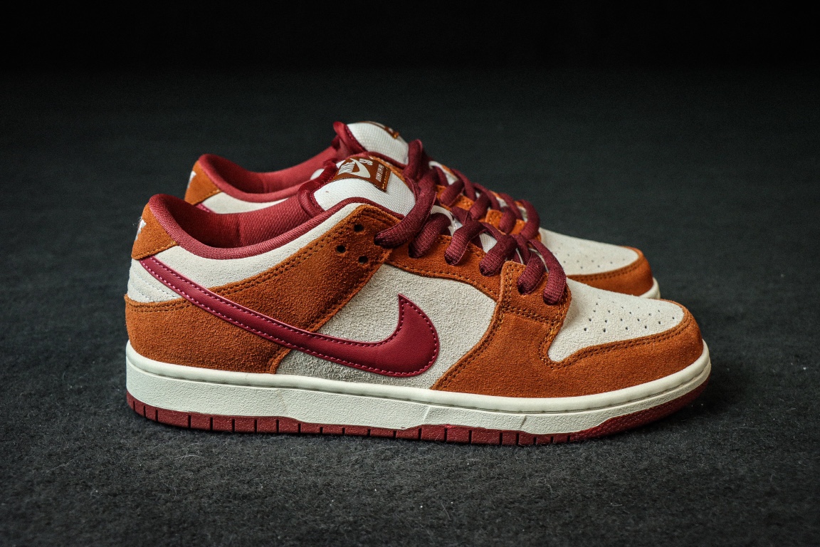 Nike SB Dunk Low Pro Dark Russet Cedar