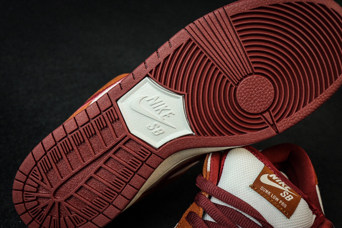 Nike SB Dunk Low Pro Dark Russet Cedar