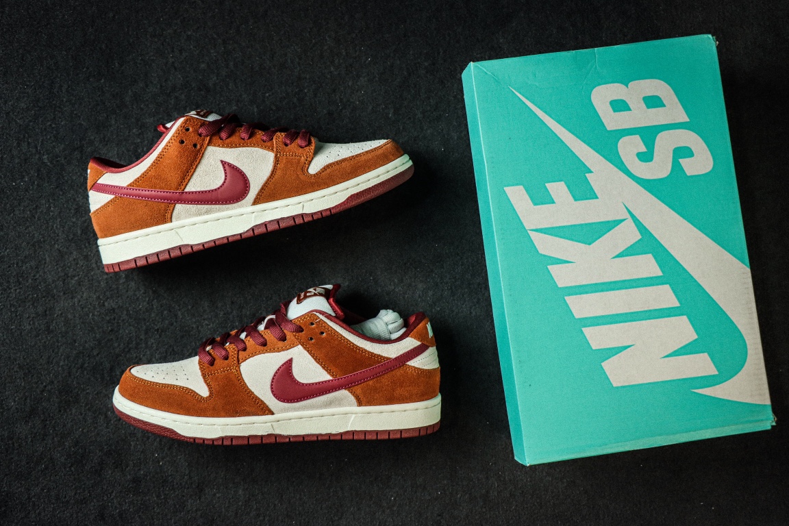 Nike SB Dunk Low Pro Dark Russet Cedar