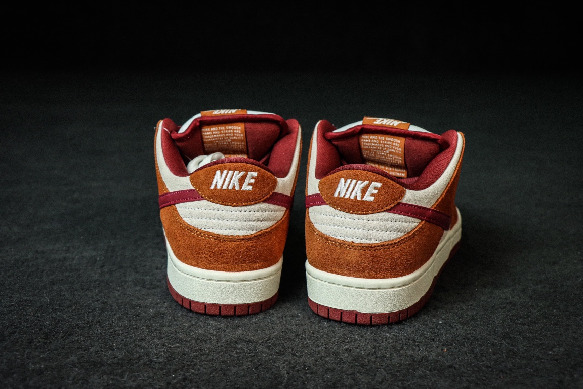 Nike SB Dunk Low Pro Dark Russet Cedar