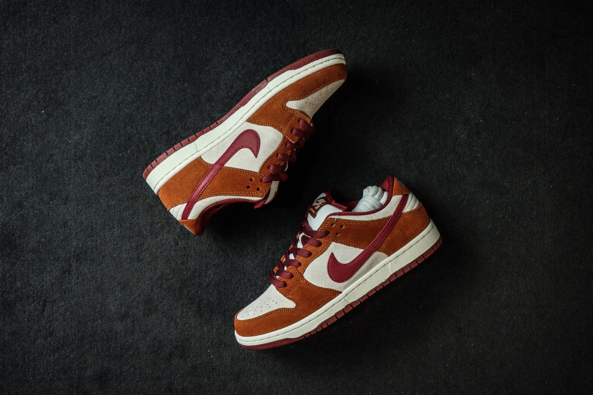 Nike SB Dunk Low Pro Dark Russet Cedar
