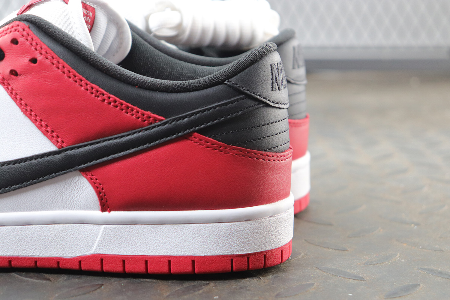 M Batch Nike SB Dunk Low J-Pack Chicago