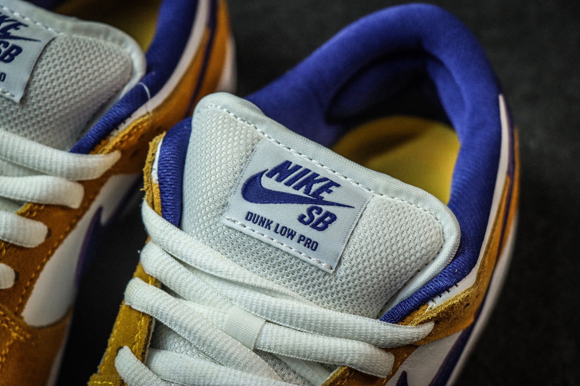 Nike SB Dunk Low Laser Orange