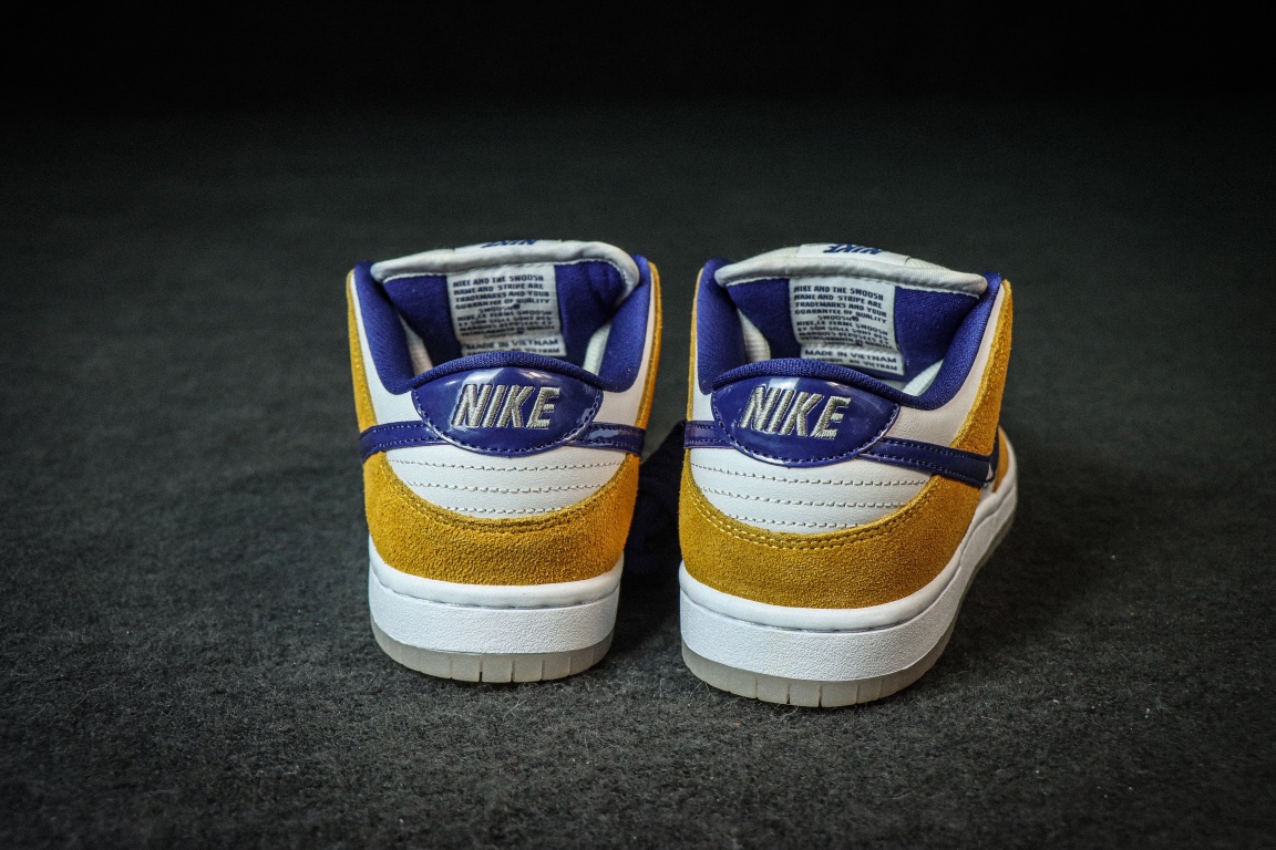 Nike SB Dunk Low Laser Orange
