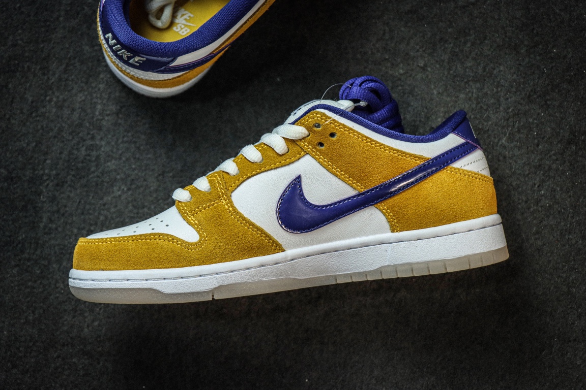 Nike SB Dunk Low Laser Orange