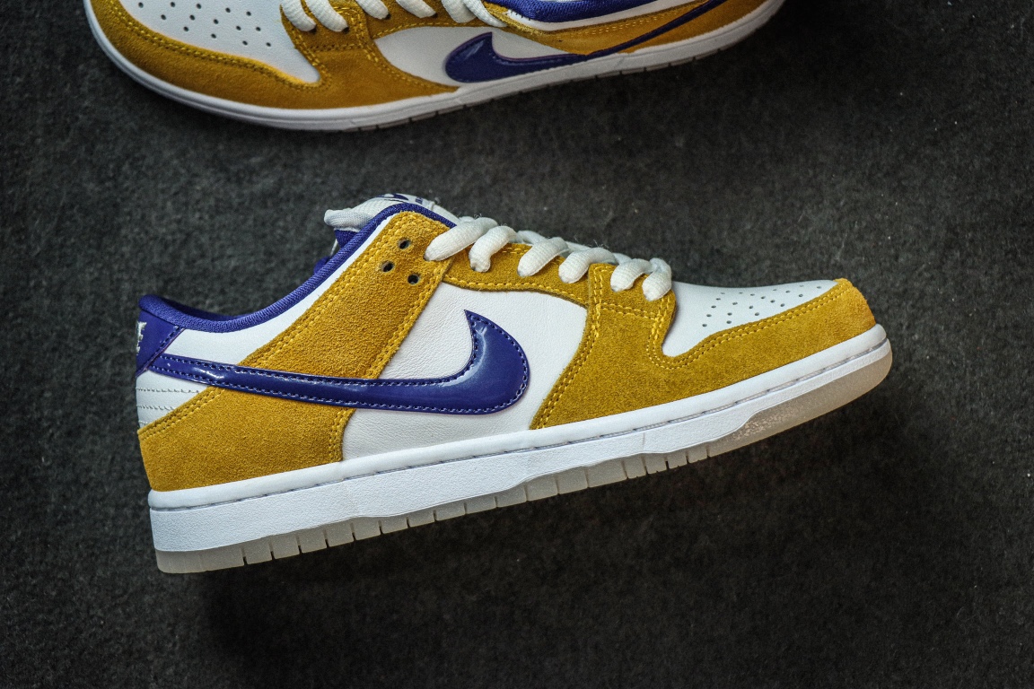 Nike SB Dunk Low Laser Orange