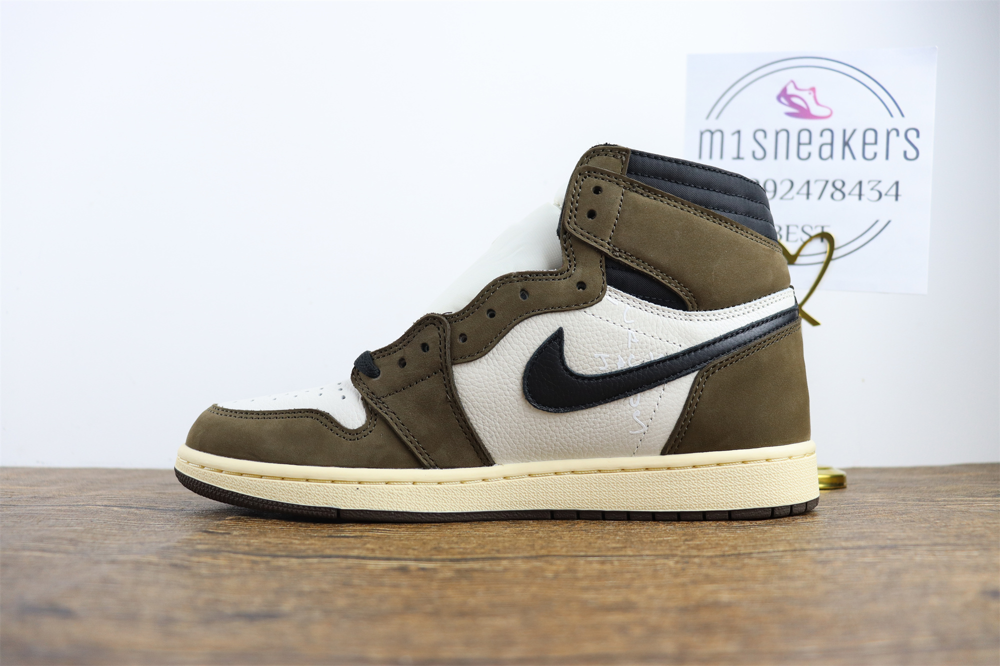Jordan 1 Retro High Travis Scott
