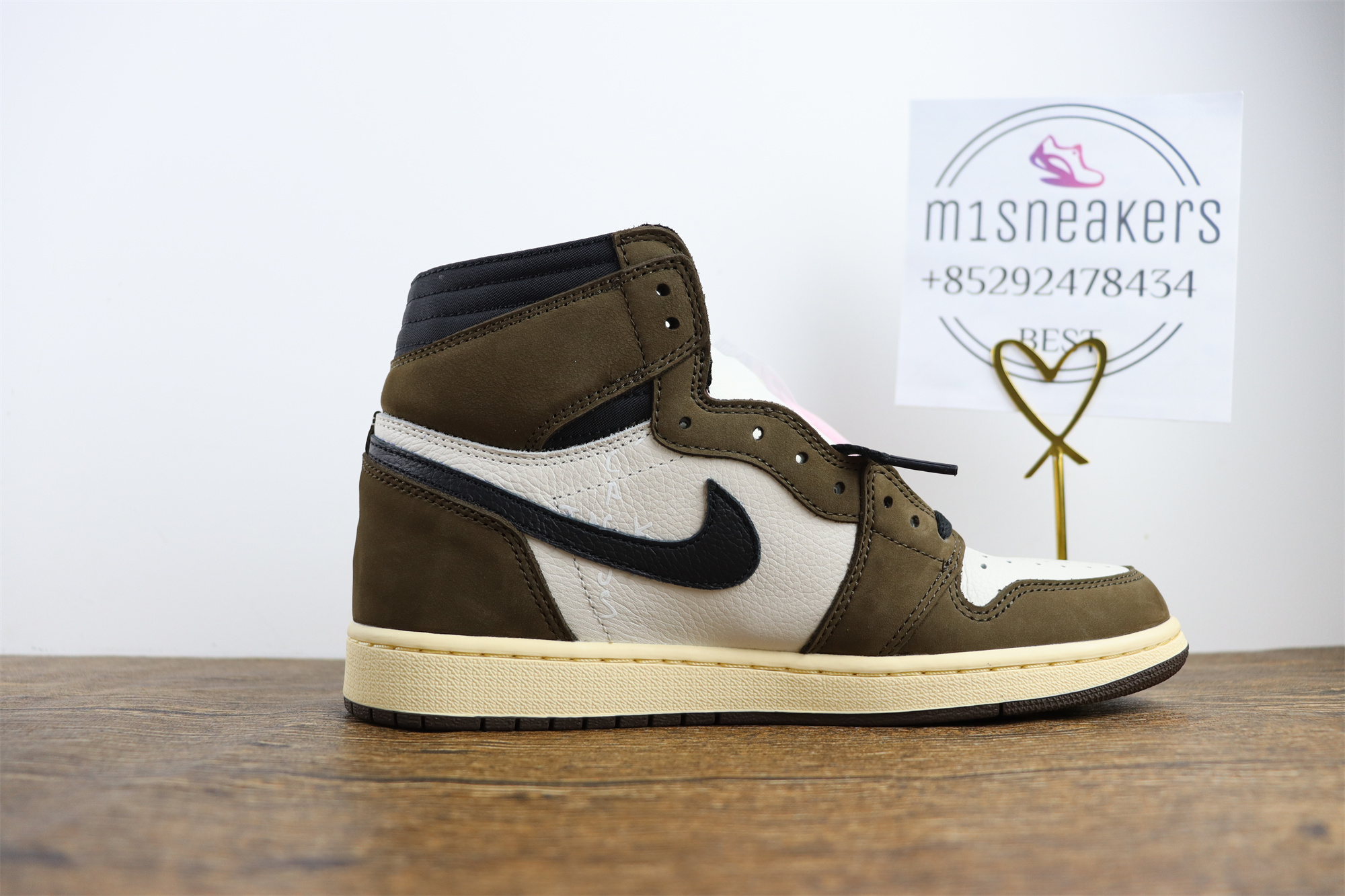 Jordan 1 Retro High Travis Scott