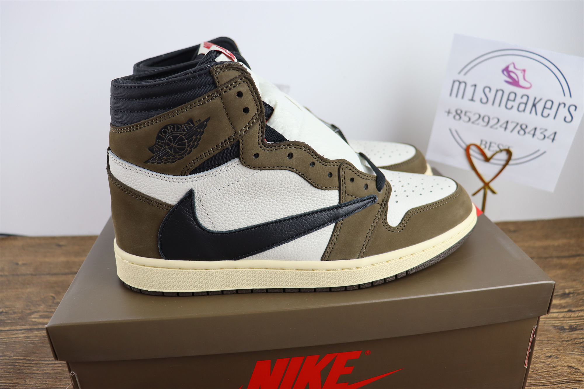 Jordan 1 Retro High Travis Scott