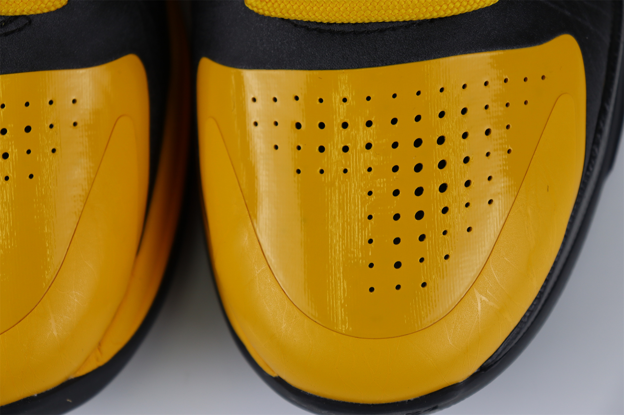 Kobe 5 Protro Bruce Lee
