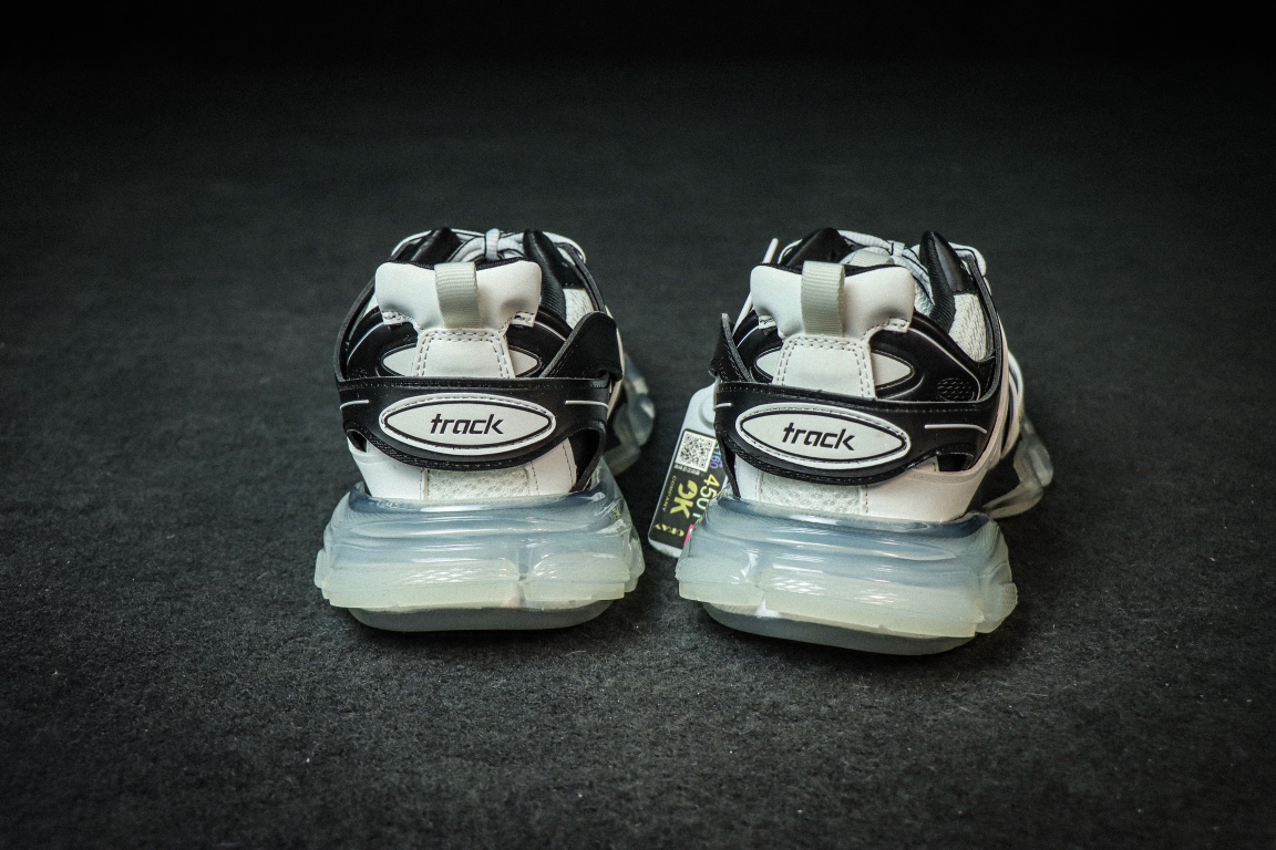 Balenciag Sneaker Track 3.0