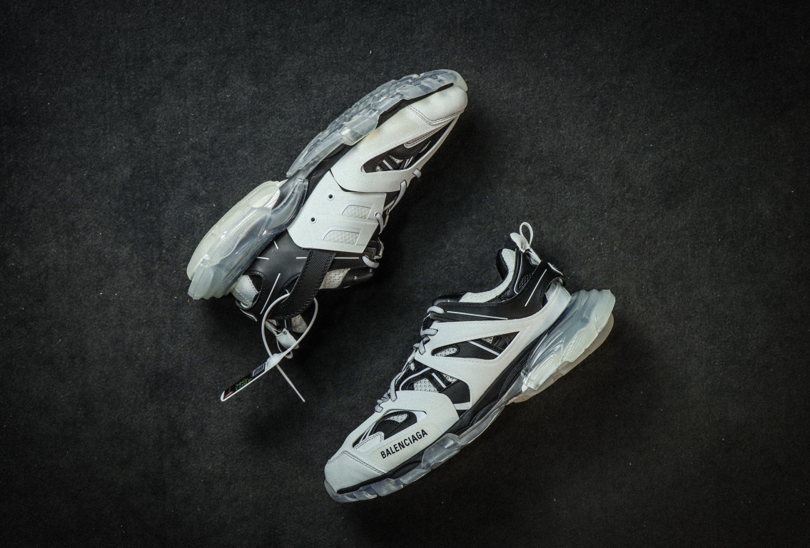 Balenciag Sneaker Track 3.0