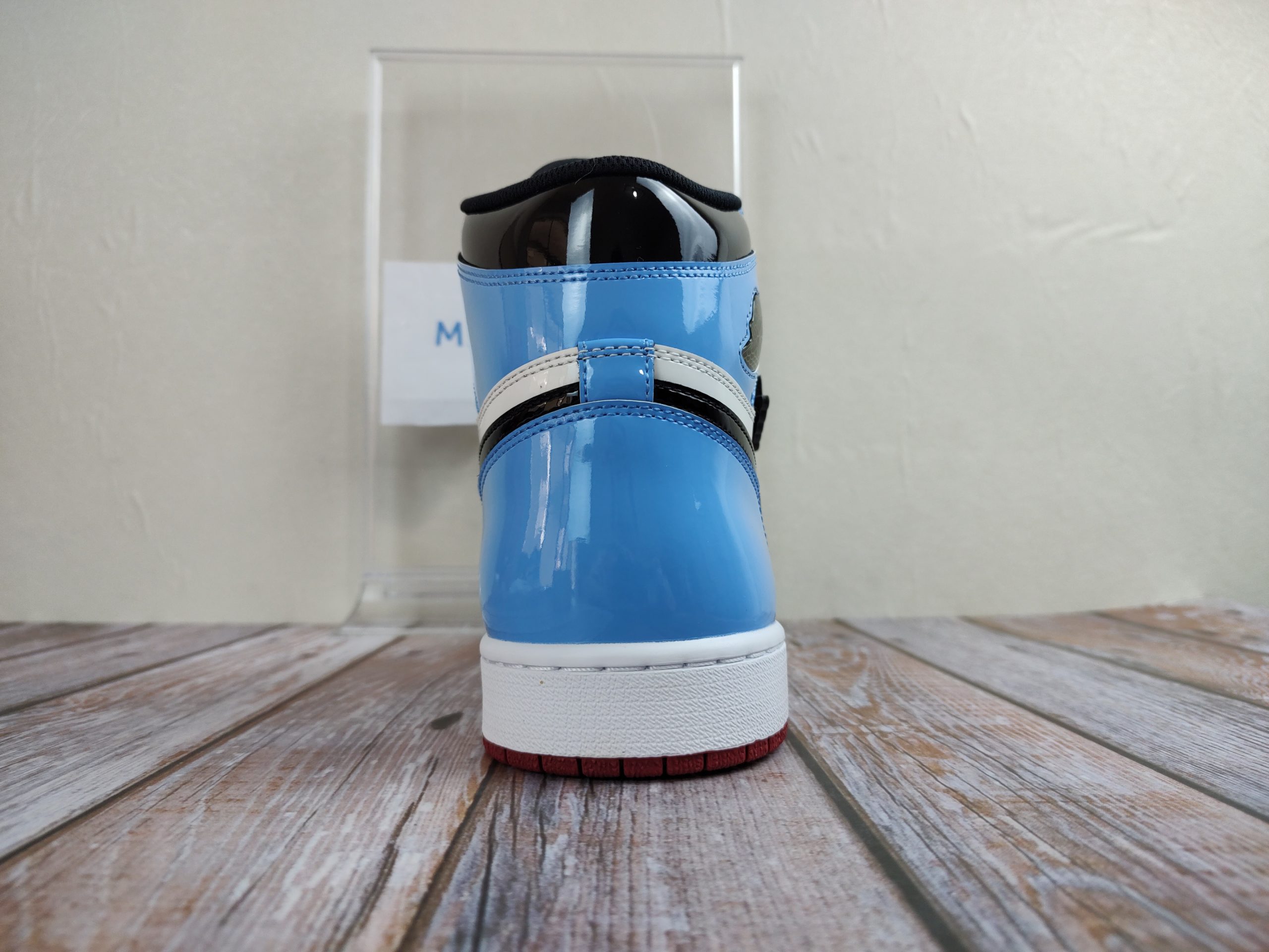 Jordan 1 Retro High Fearless UNC Chicago