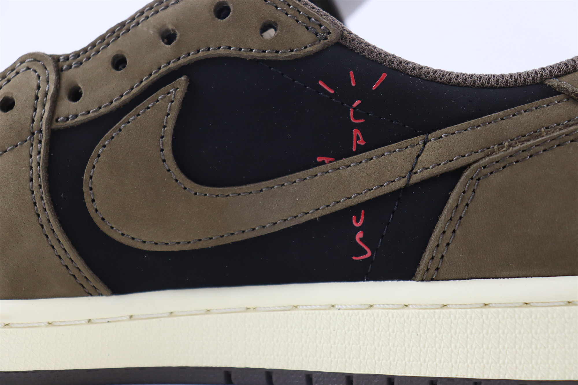 Jordan 1 Retro Low OG SP Travis Scott