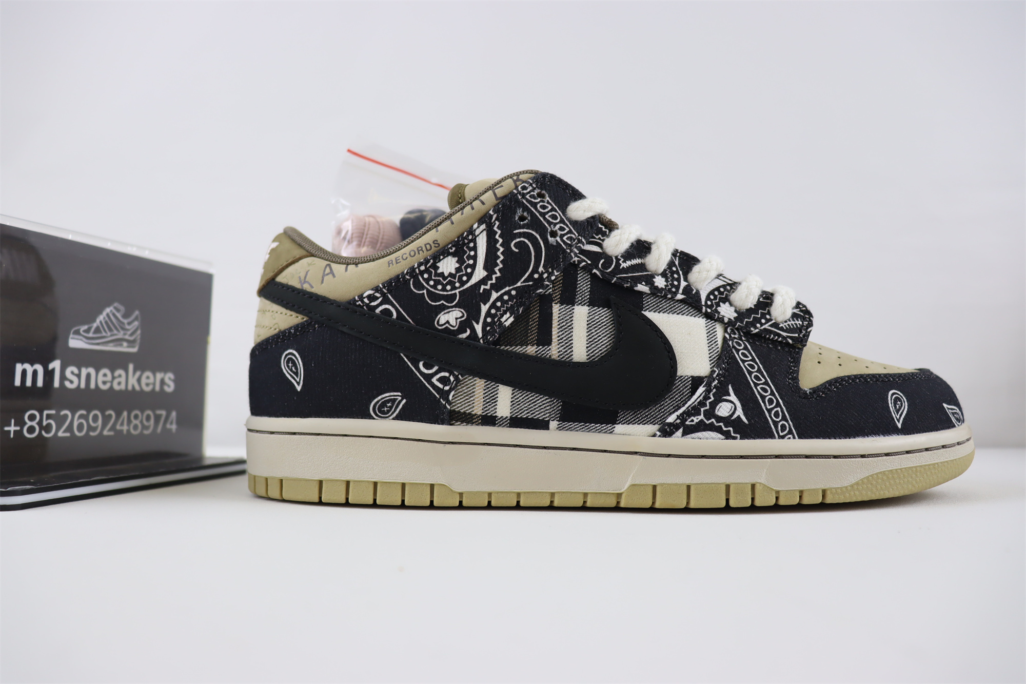 Nike SB Dunk Low Travis Scott