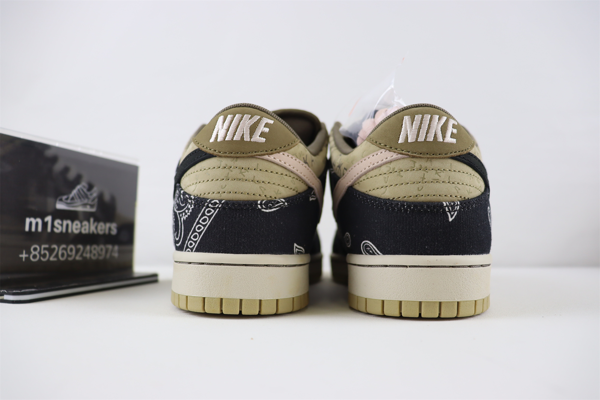 Nike SB Dunk Low Travis Scott