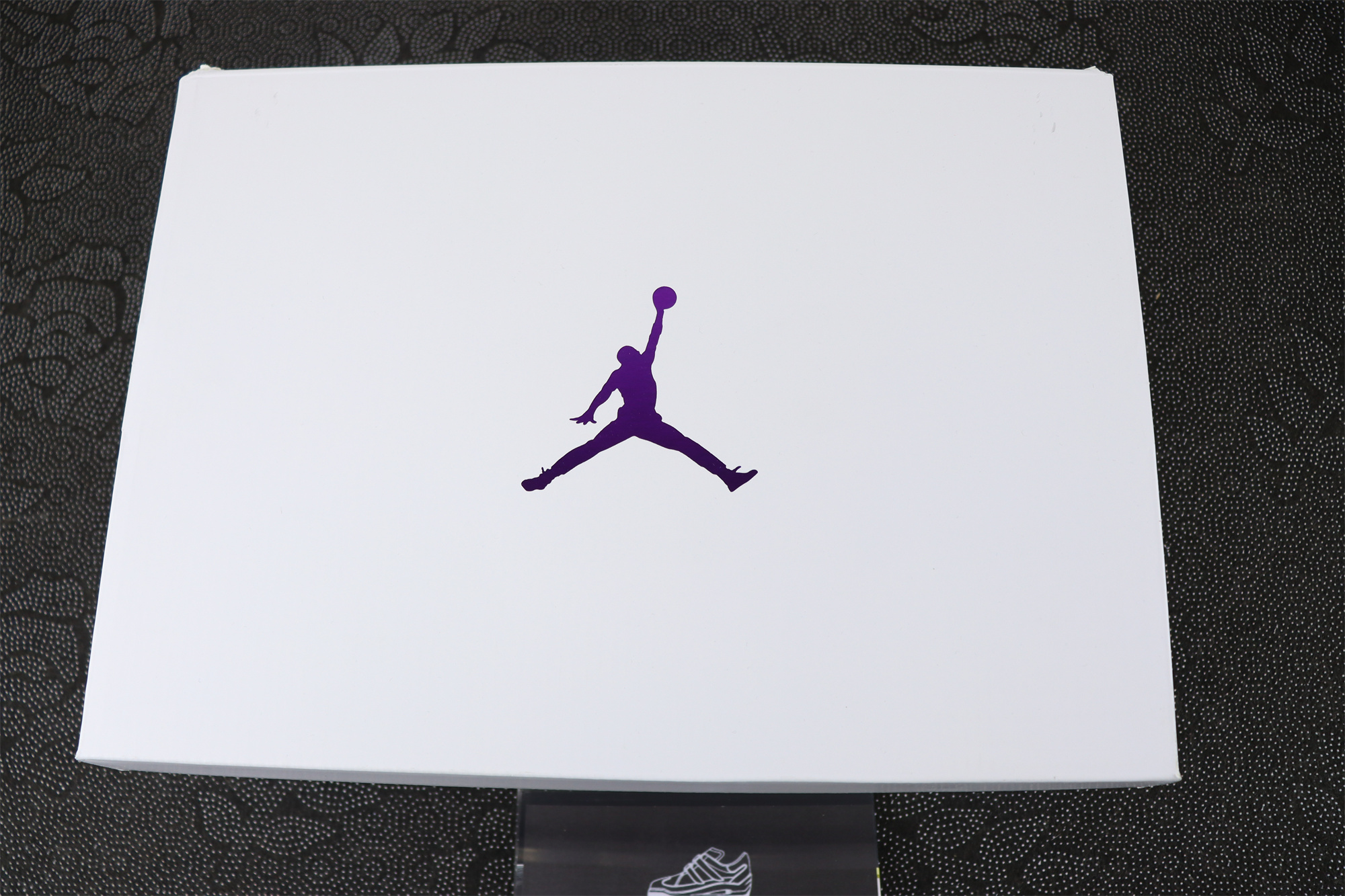 Jordan 4 Retro Metallic Purple