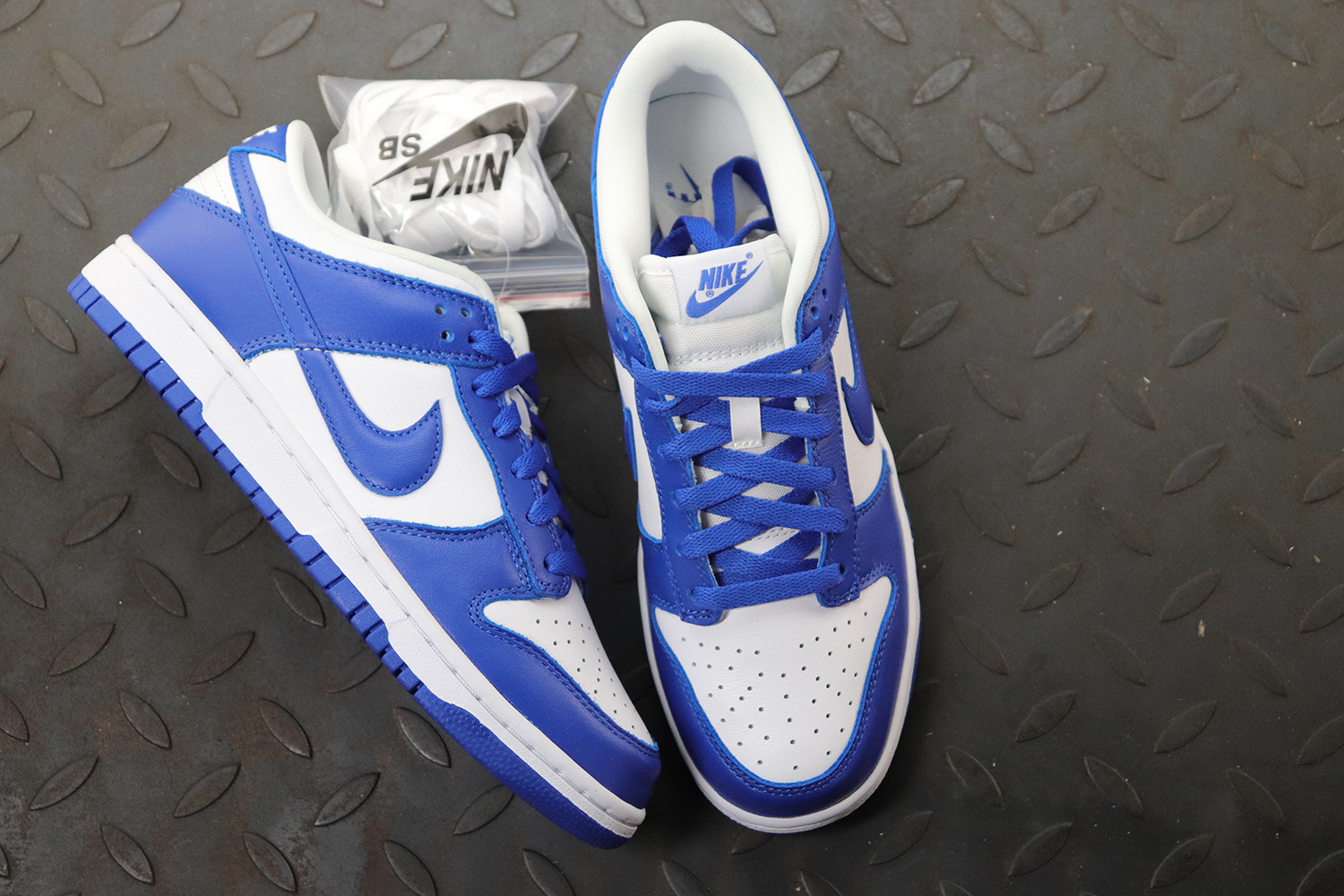 M Batch Nike Dunk Low SP Kentucky (2020)