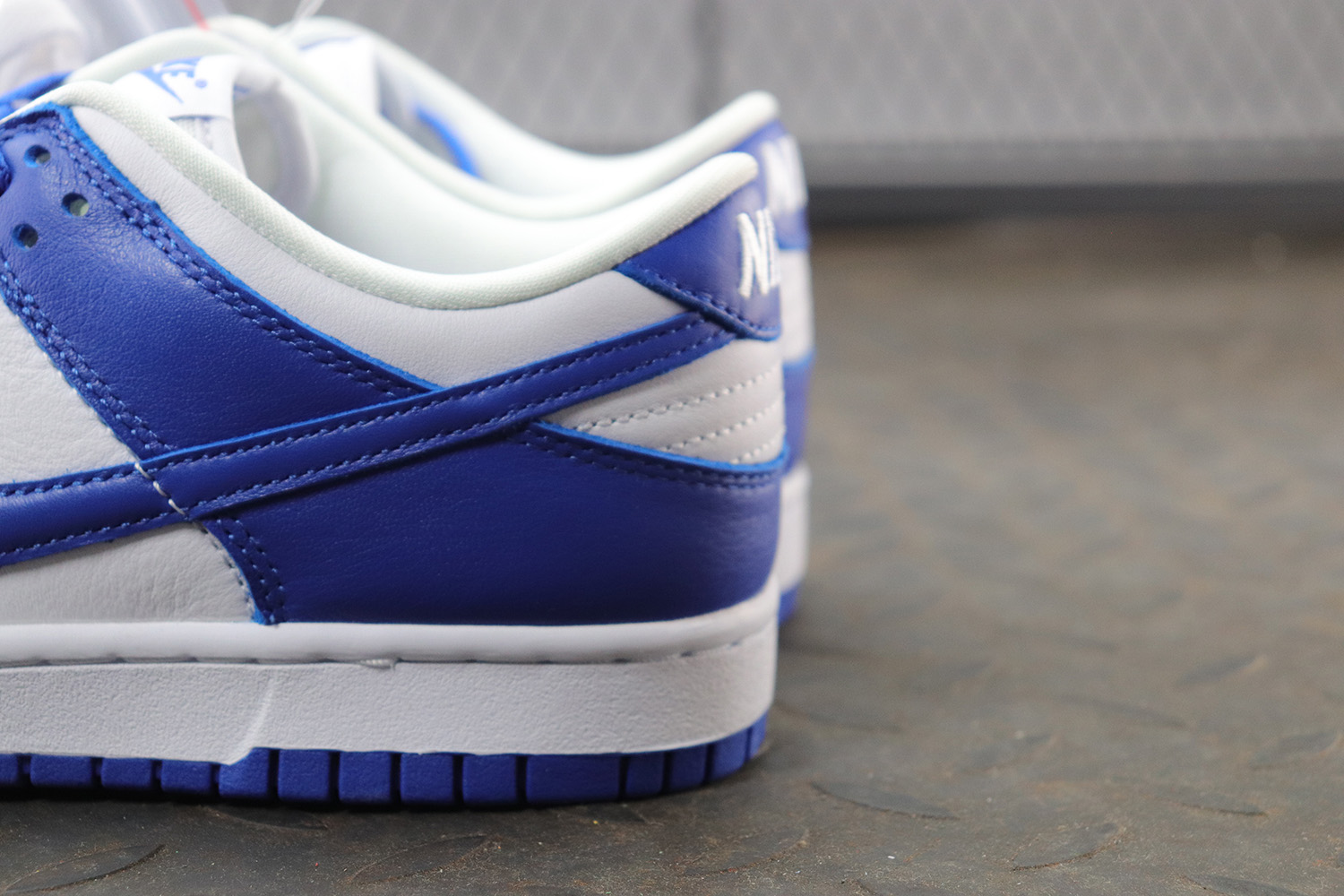 M Batch Nike Dunk Low SP Kentucky (2020)