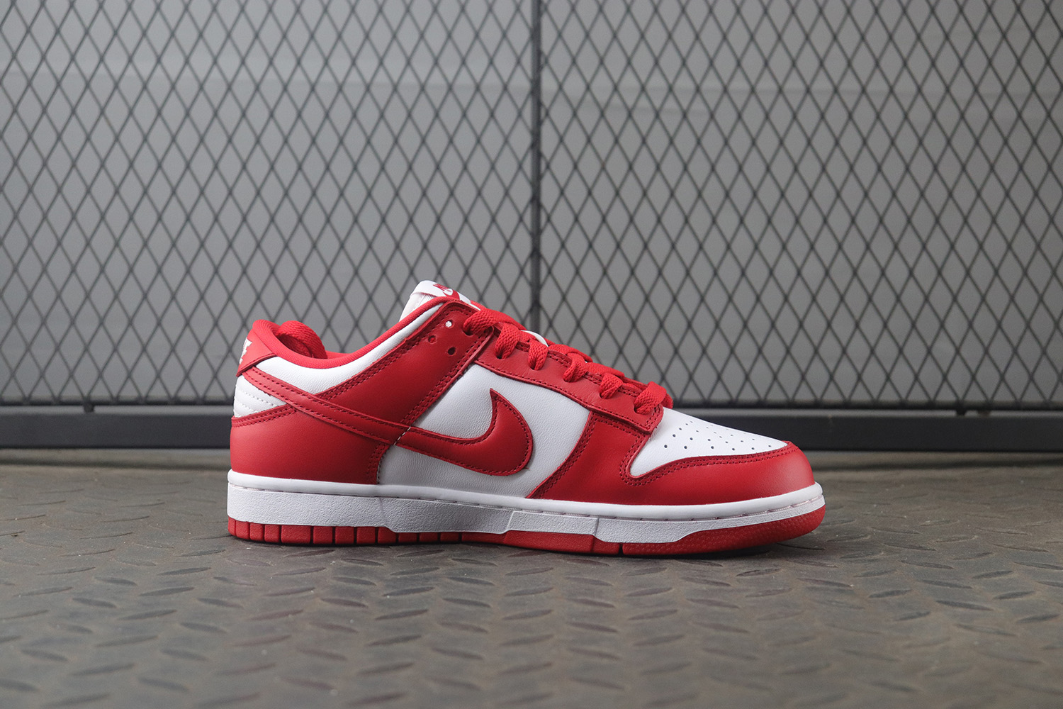M Batch Nike Dunk Low University Red (2020)