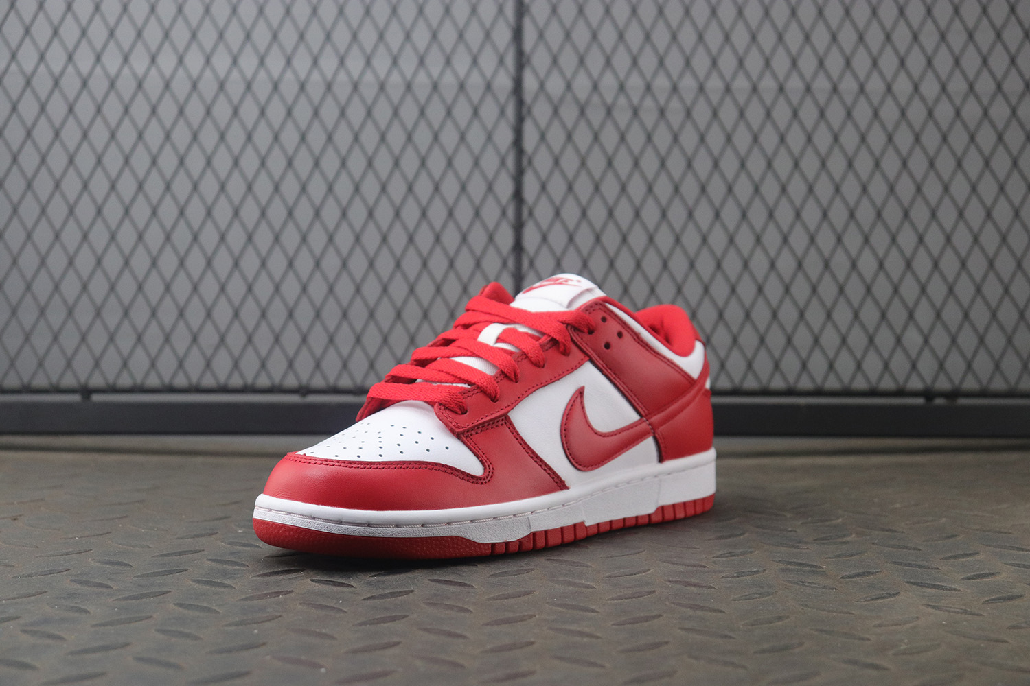 M Batch Nike Dunk Low University Red (2020)