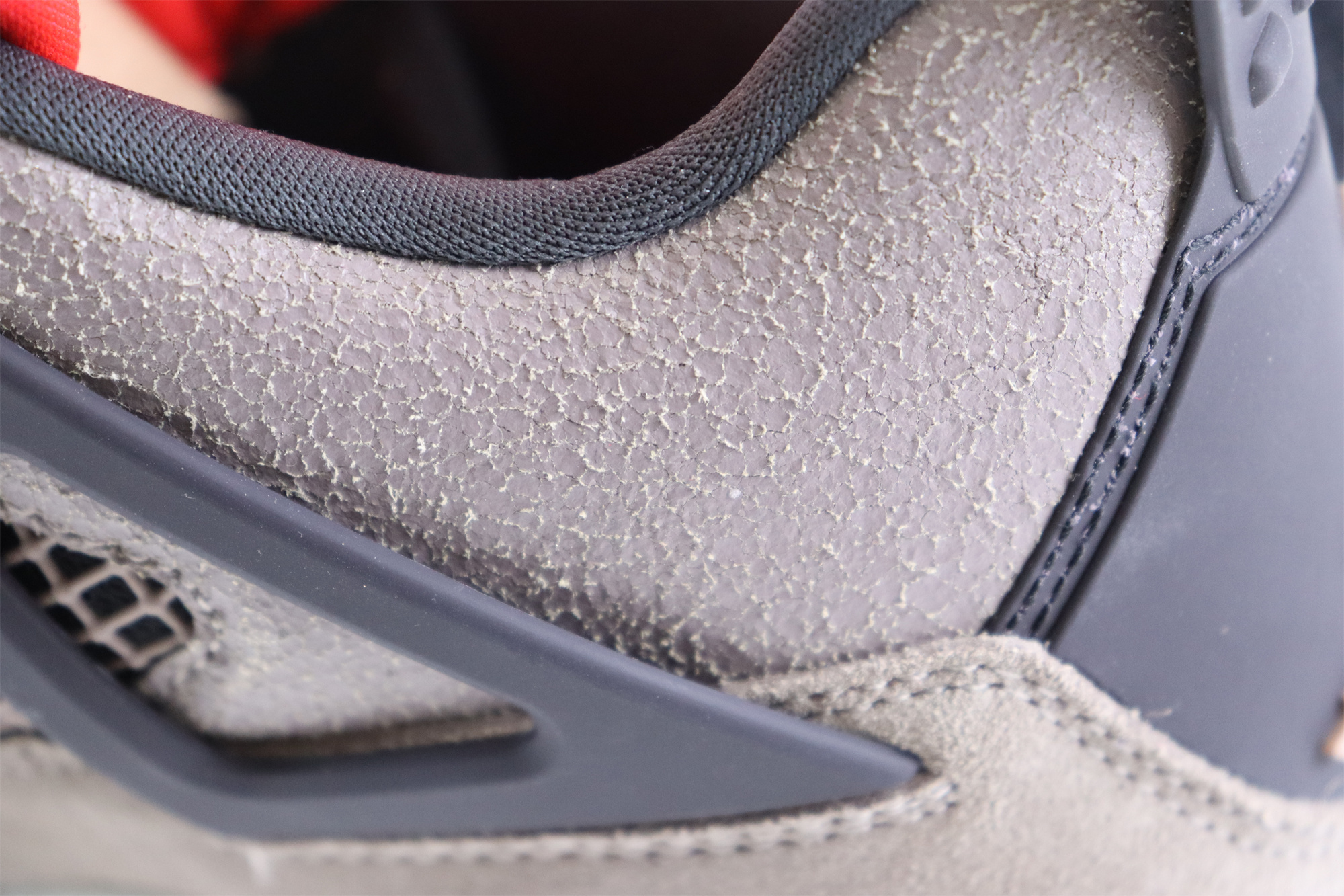 Jordan 4 Retro Taupe Haze