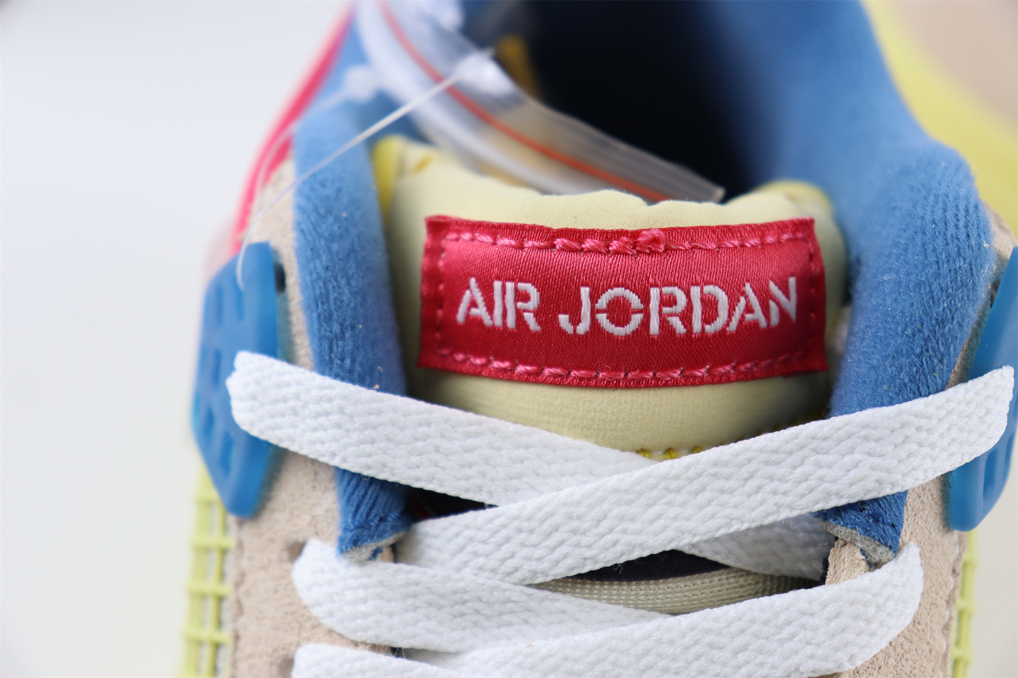 Best Quality Jordan 4 Retro Union Guava Ice