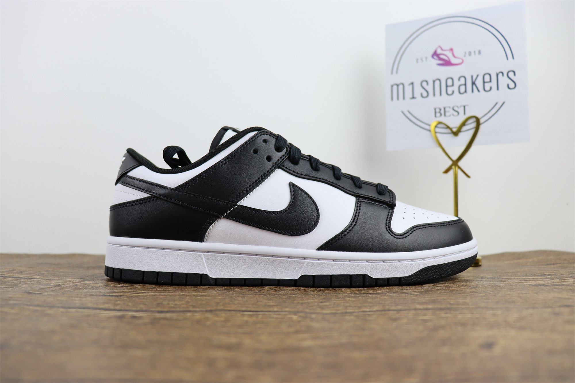 M Batch Dunk Low Retro White Black Panda