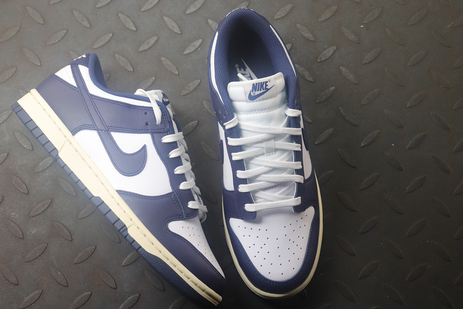 M Batch Nike Dunk Low Vintage Navy