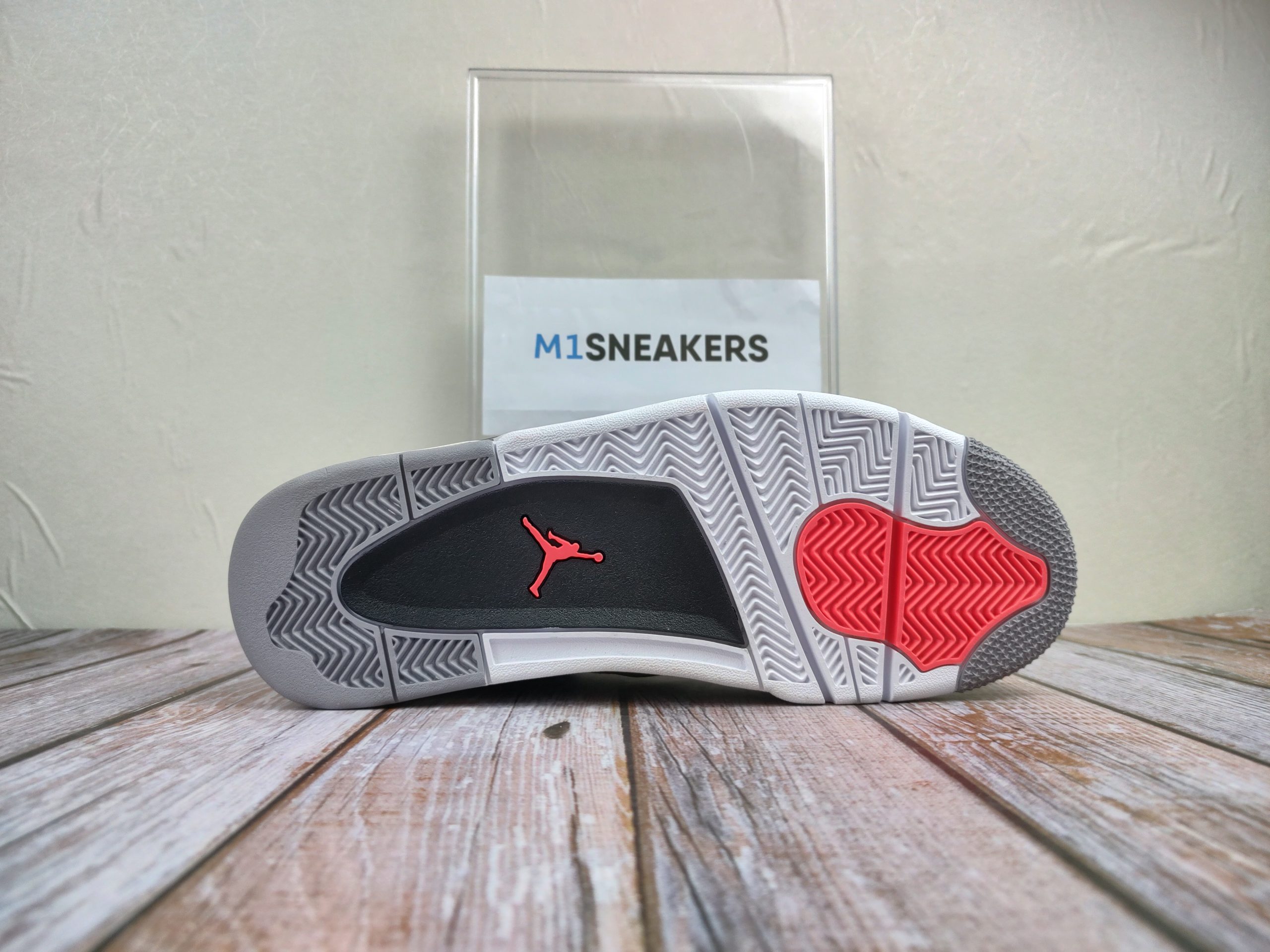 Jordan 4 Retro Infrared