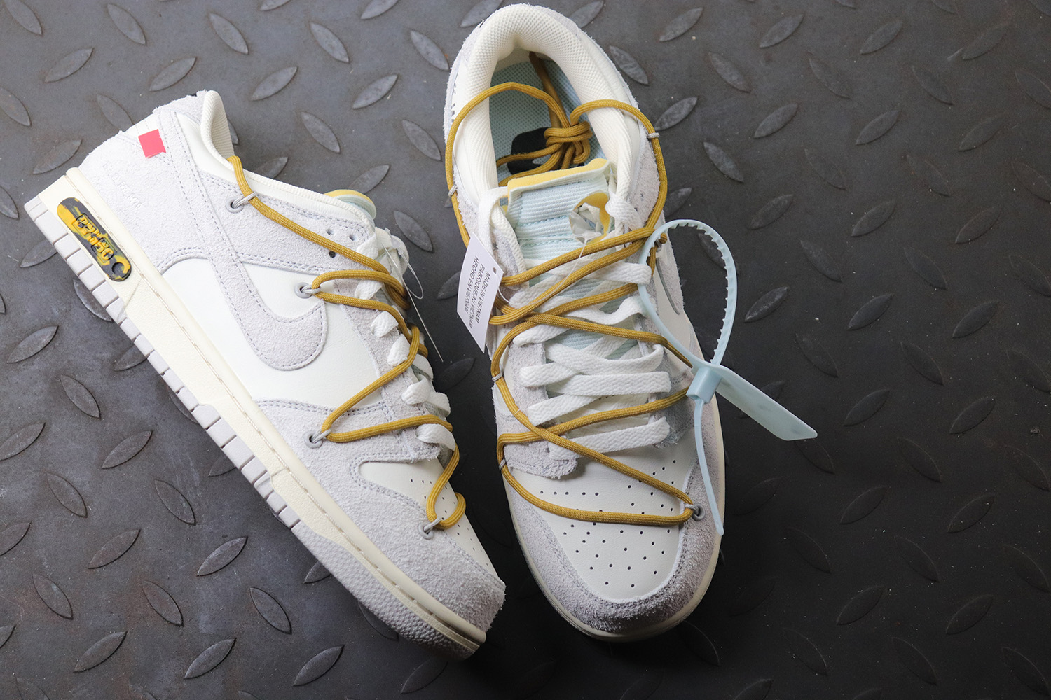 M Batch Nike Dunk Low Off-White Lot 37