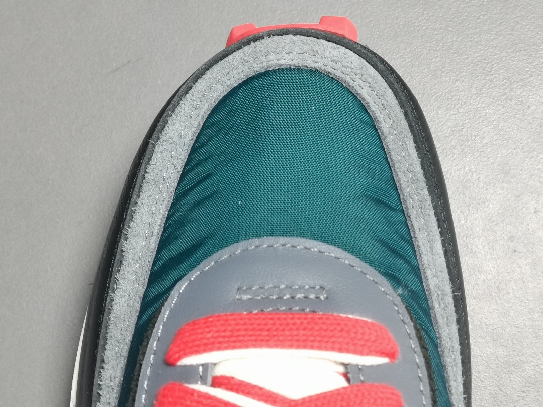 Nike LD Waffle sacai Undercover Midnight Spruce University Red