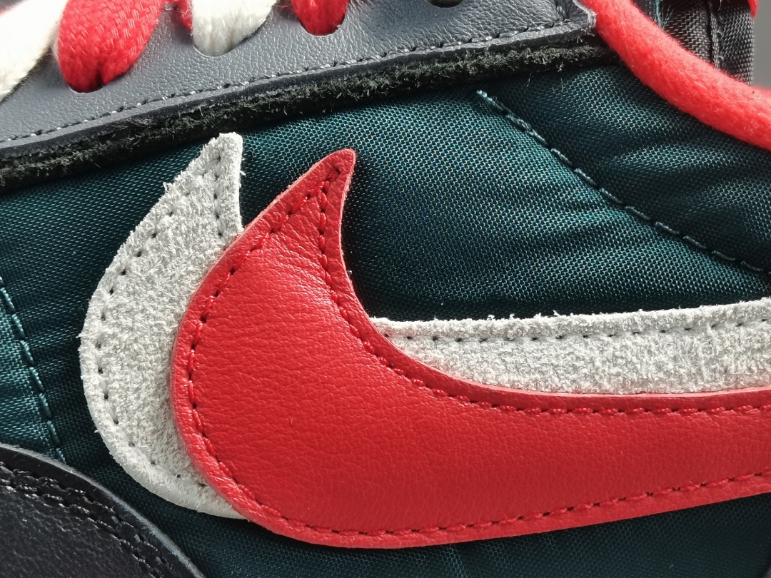 Nike LD Waffle sacai Undercover Midnight Spruce University Red