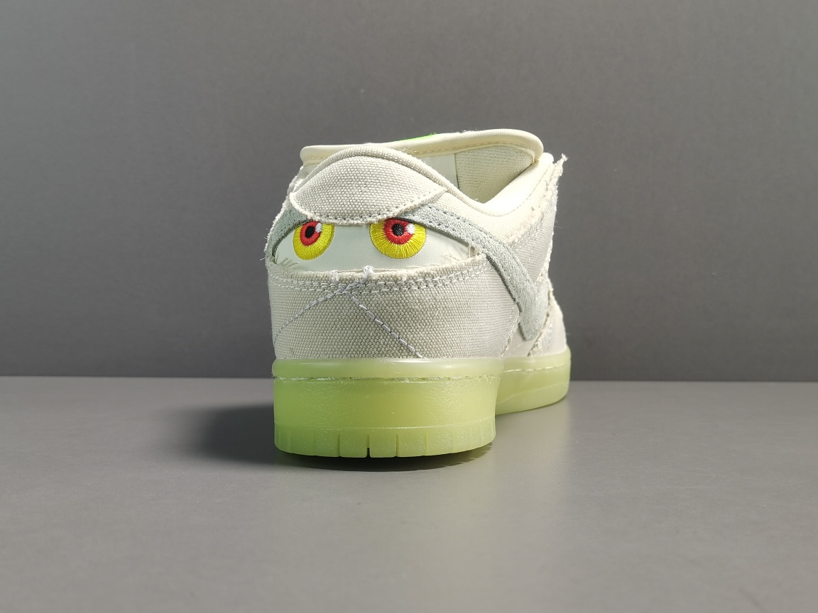 Nike SB Dunk Low Mummy