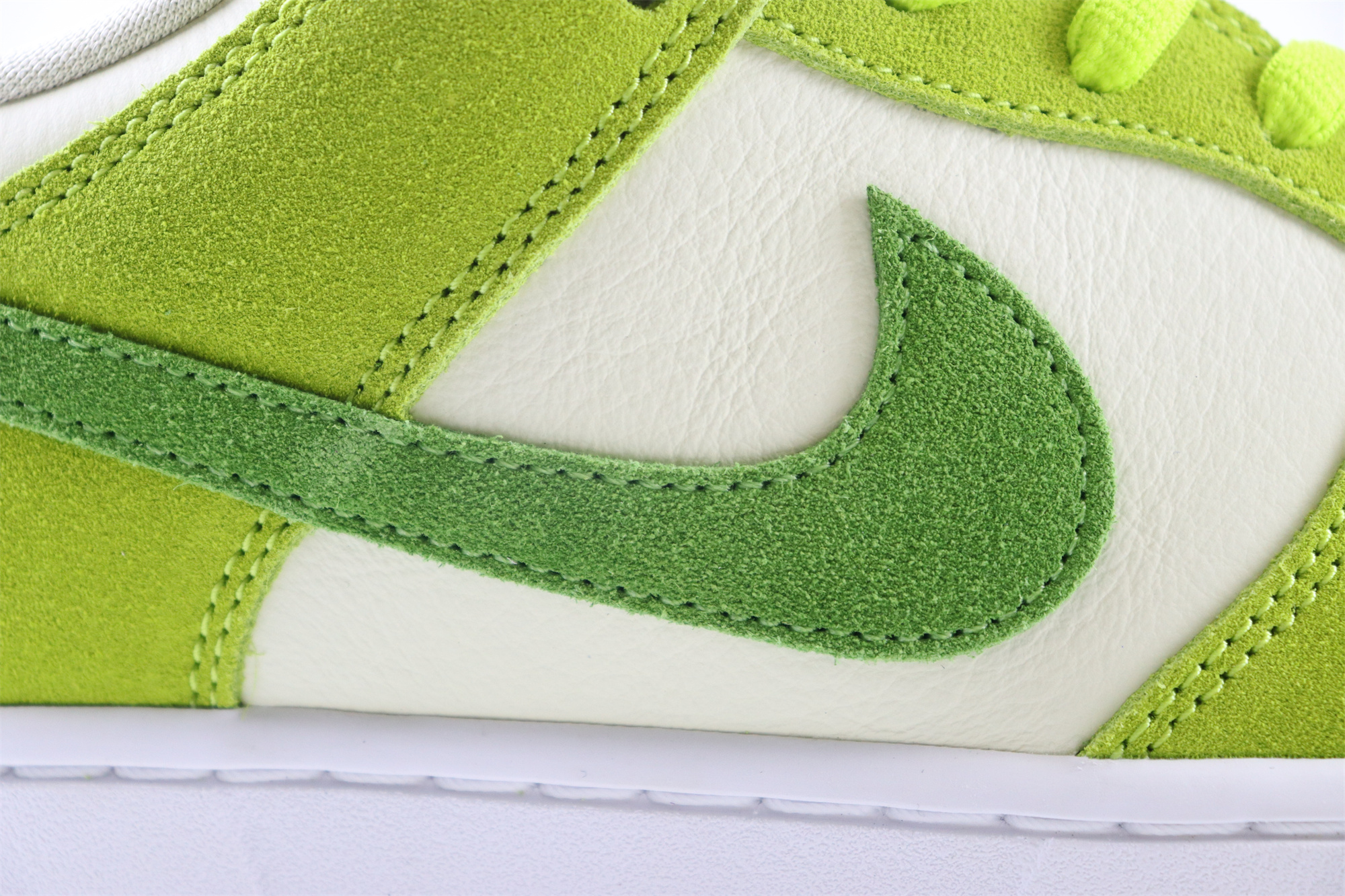 Best Batch Nike SB Dunk Low Green Apple