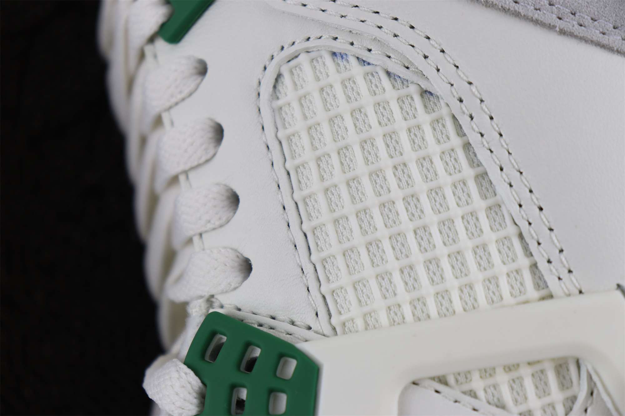 OG batch Jordan 4 Retro SB Pine Green
