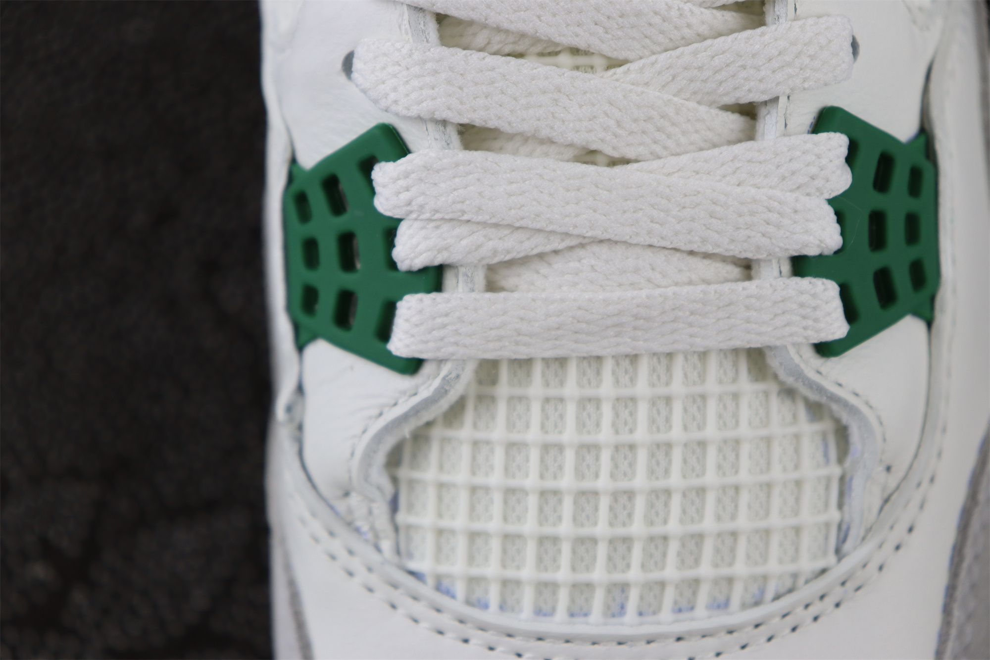 OG batch Jordan 4 Retro SB Pine Green