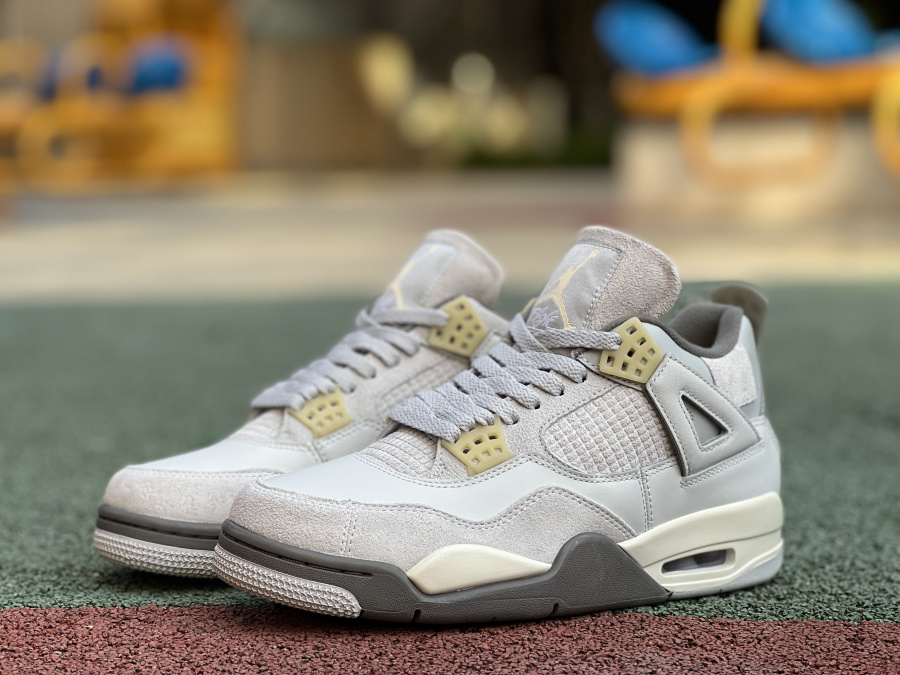Jordan 4 Retro SE Craft Photon Dust