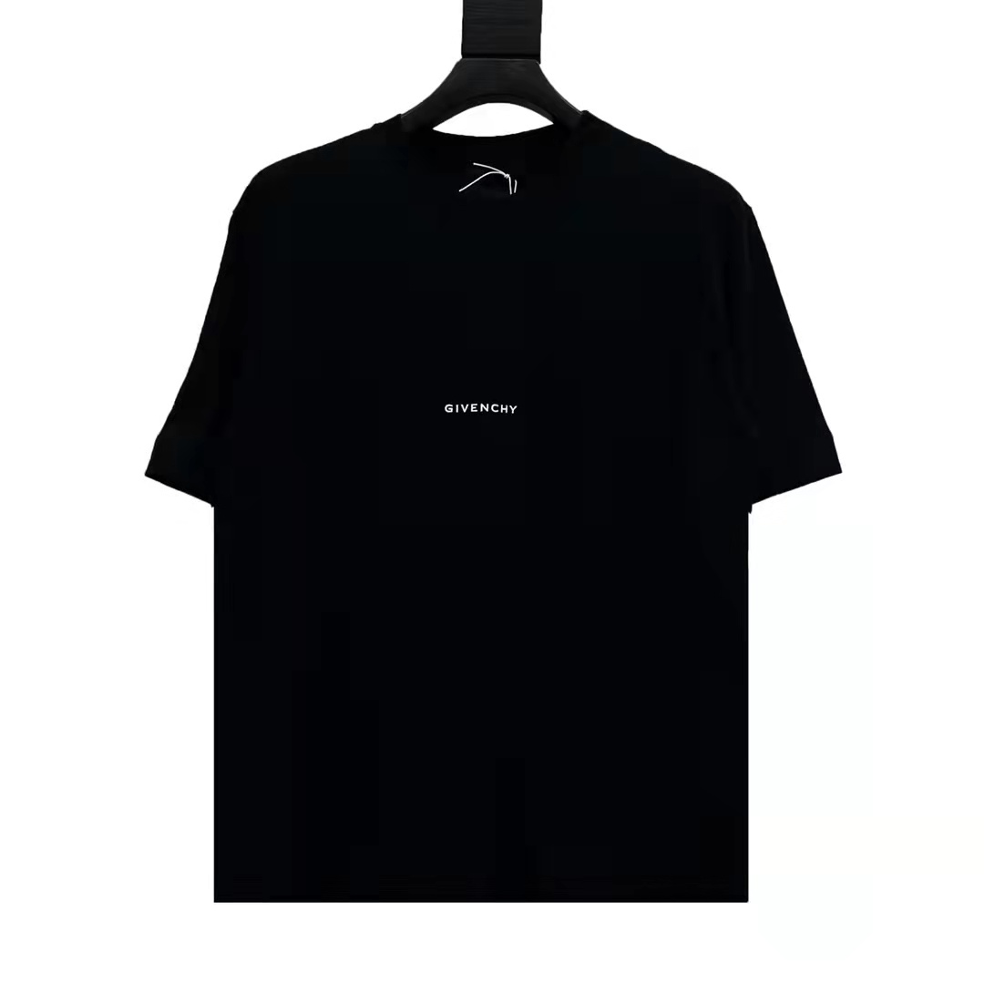 Givench* T-Shirt
